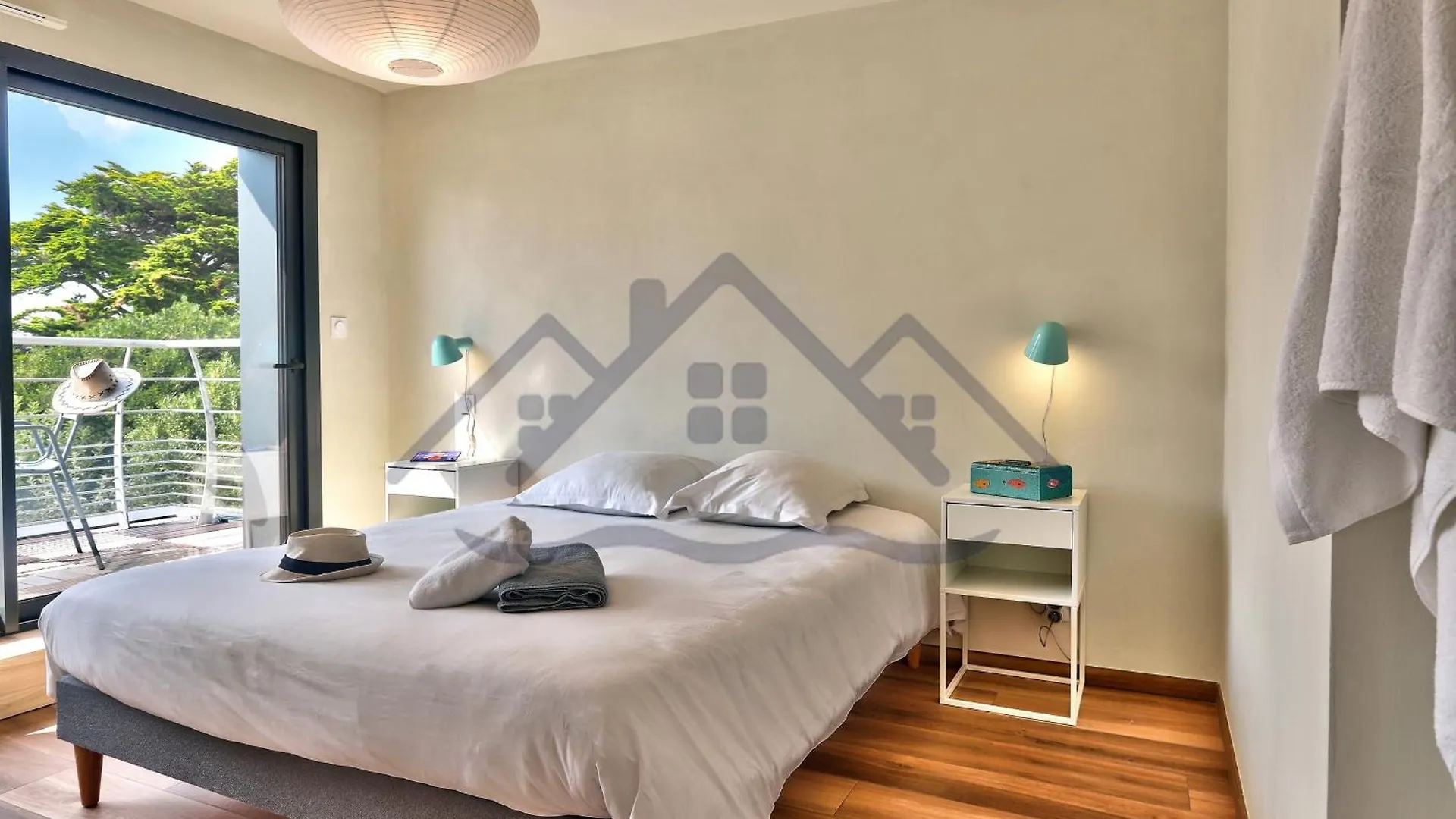 Holiday home Localise - M14 - Caligourdaine - Maison D'Exception - Construction De 2024 - A 30M De La Mer Et Quelques Pas Des Plages - Exterieur Clos - 4 Places De Parking Privatives - Wifi Inclus - Draps Inclus - Centre Et Port A 7 Minutes A Pied Guilvinec