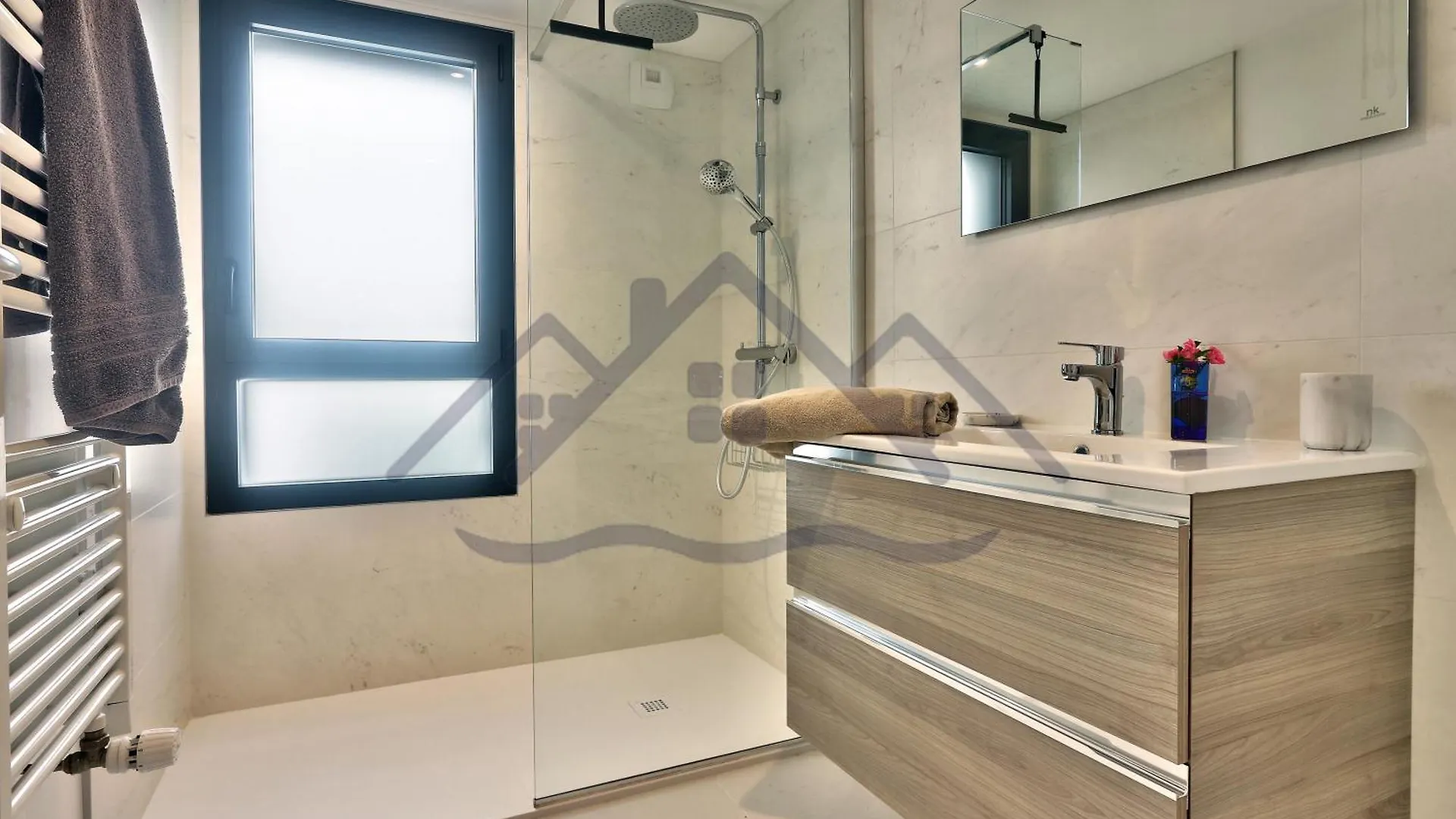 Localise - M14 - Caligourdaine - Maison D'Exception - Construction De 2024 - A 30M De La Mer Et Quelques Pas Des Plages - Exterieur Clos - 4 Places De Parking Privatives - Wifi Inclus - Draps Inclus - Centre Et Port A 7 Minutes A Pied Guilvinec Holiday home